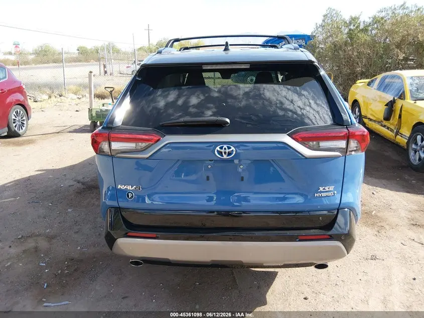 2022 TOYOTA RAV4 HYBRID XSE
