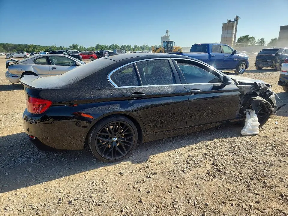 2016 BMW 528   