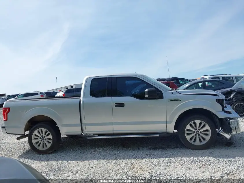 2015 FORD F-150 XLT