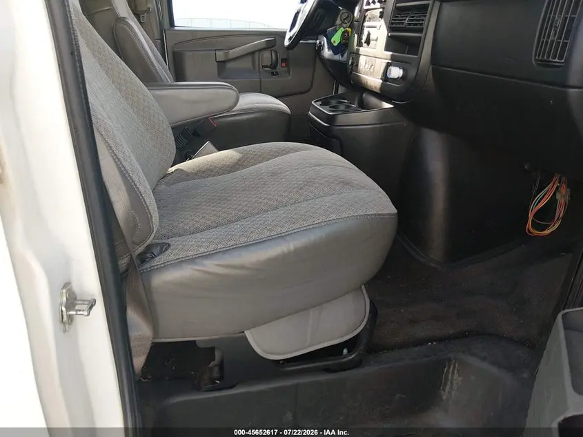 2017 CHEVROLET EXPRESS 3500 LT