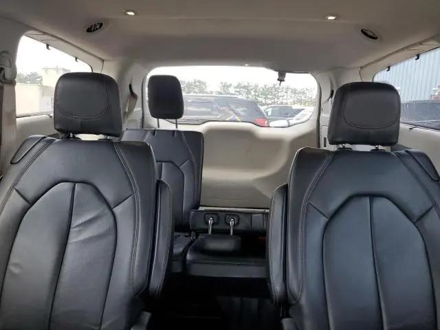 2017 CHRYSLER PACIFICA TOURING L  
