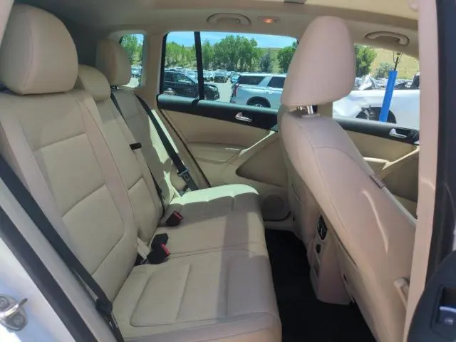 2017 VOLKSWAGEN TIGUAN WOLFSBURG  