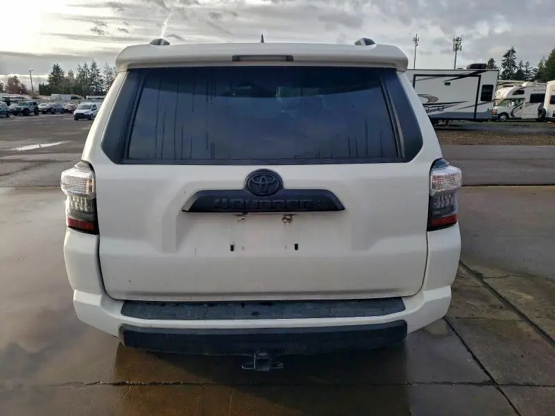 2022 TOYOTA 4RUNNER SR5 PREMIUM  