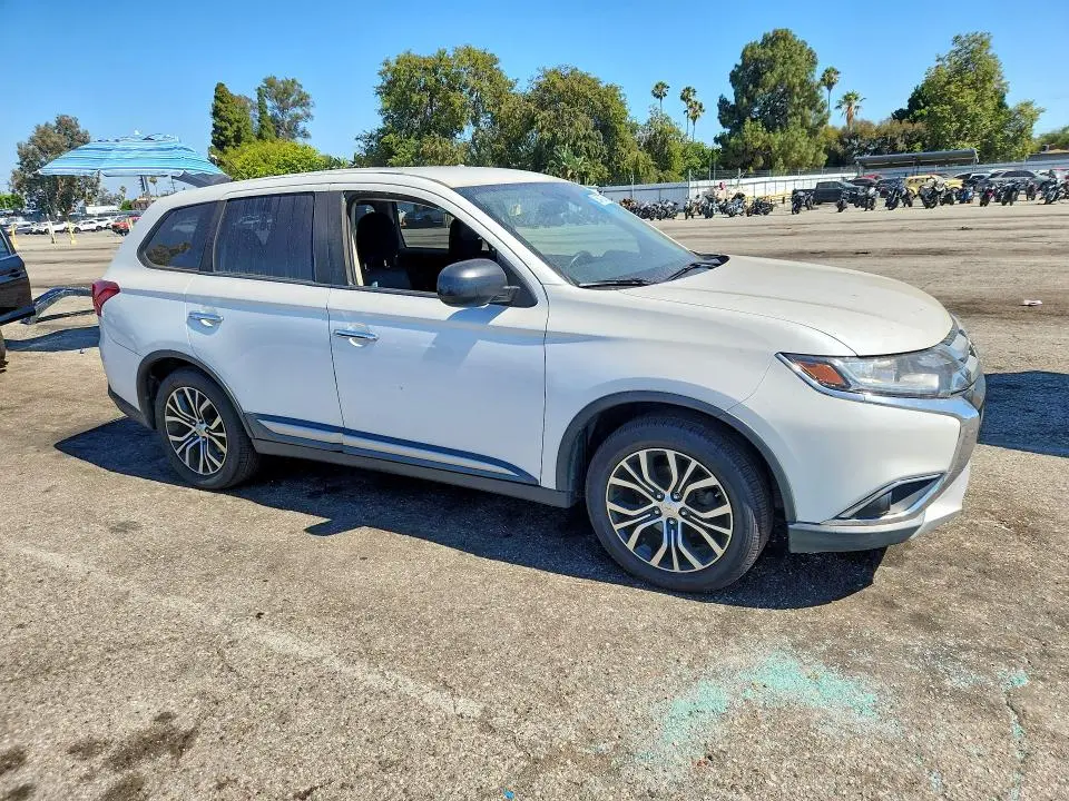 2016 MITSUBISHI OUTLANDER   
