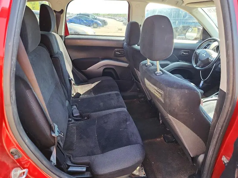 2011 MITSUBISHI OUTLANDER ES  