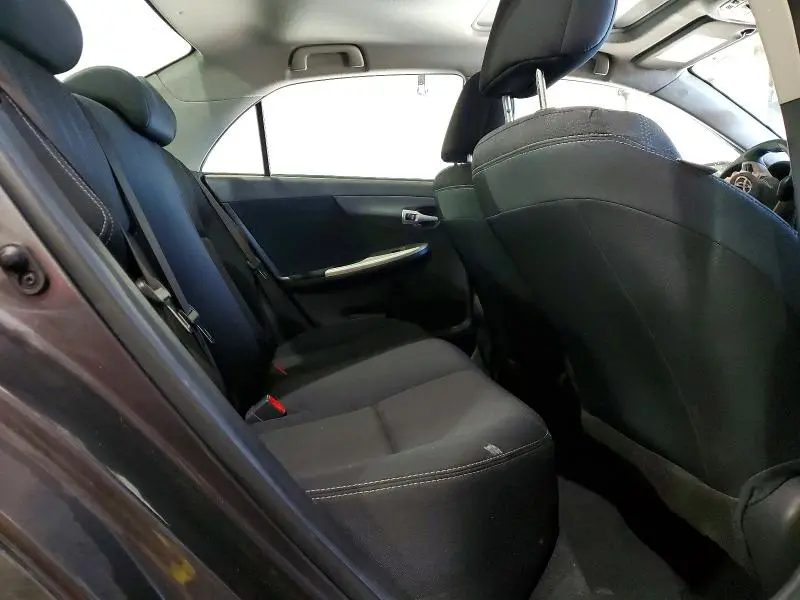 2013 TOYOTA COROLLA BASE  