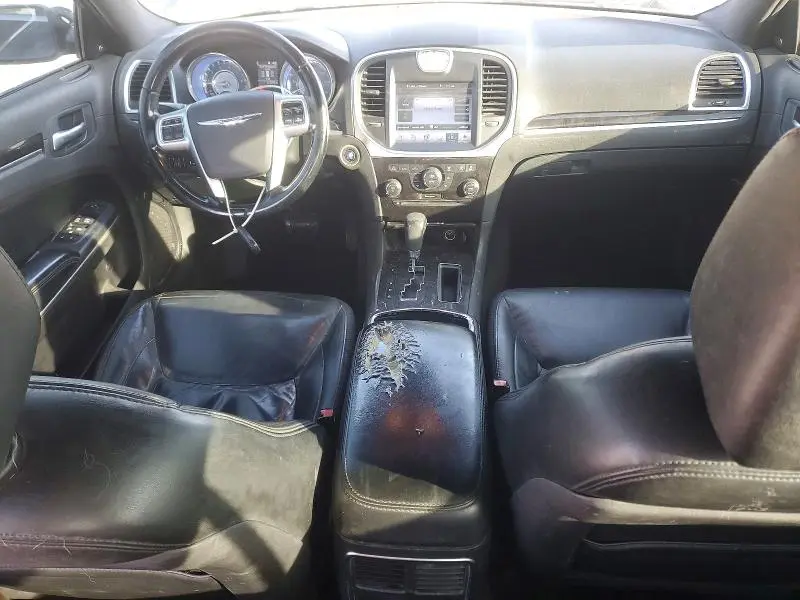 2011 CHRYSLER 300 LIMITED  