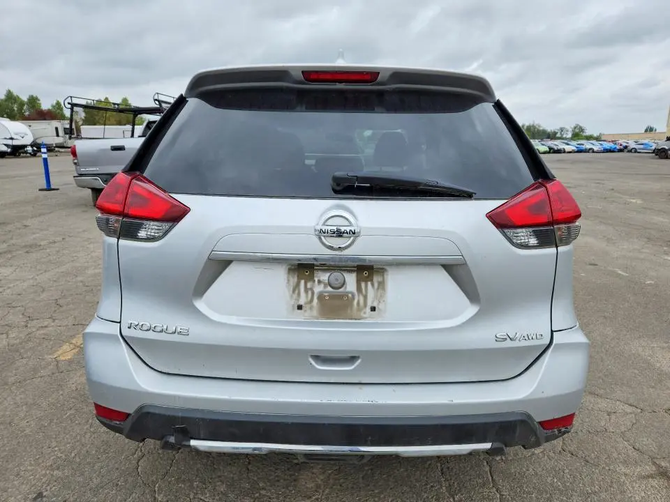 2018 NISSAN ROGUE SV  
