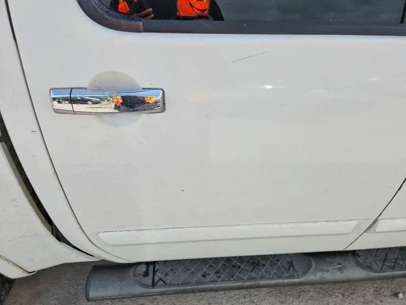 2010 NISSAN TITAN SE  