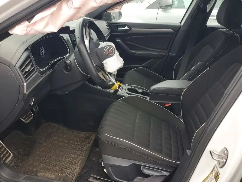 2024 VOLKSWAGEN JETTA SPORT  
