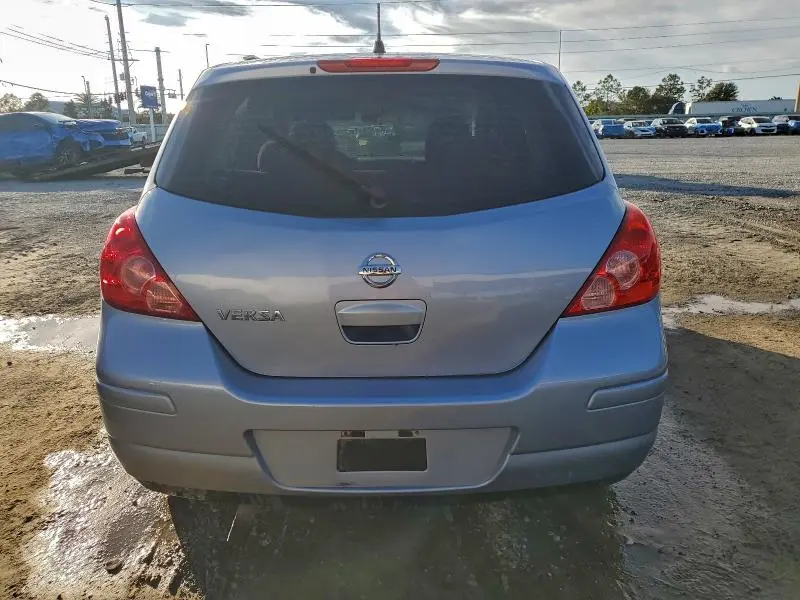 2010 NISSAN VERSA S  