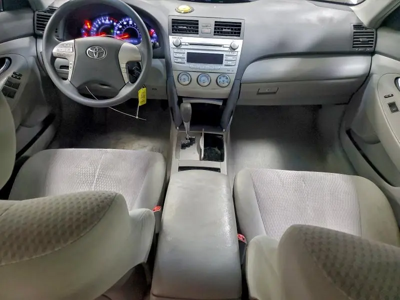 2010 TOYOTA CAMRY SE  