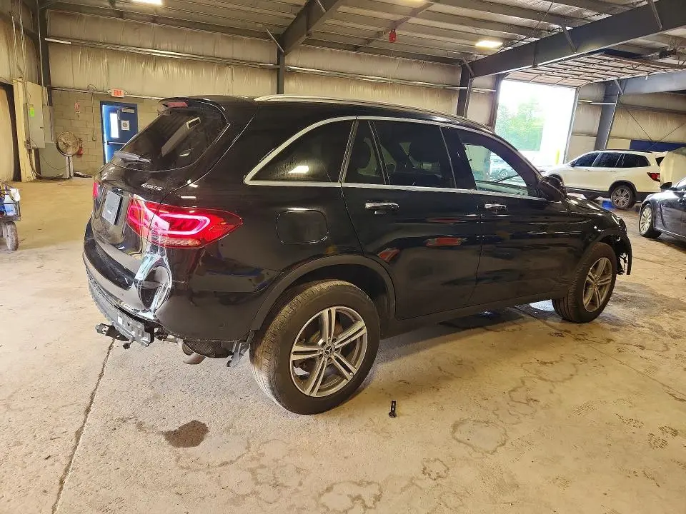 2021 MERCEDES-BENZ GLC 300 4MATIC  