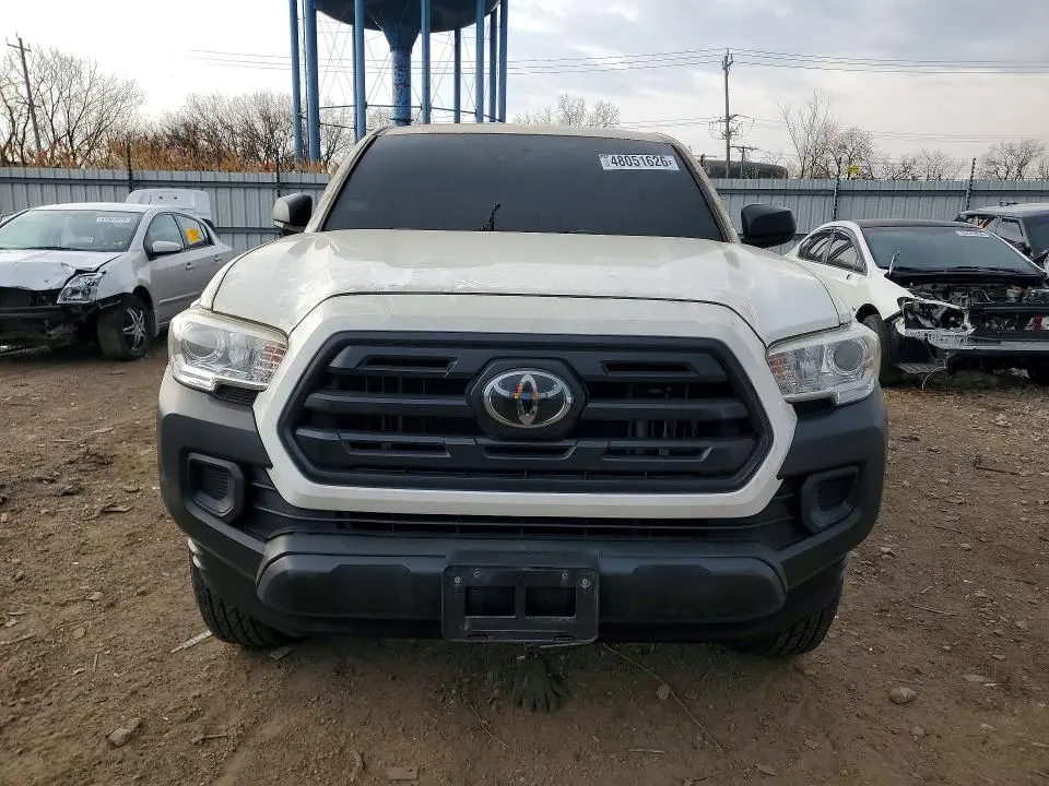 2018 TOYOTA TACOMA SR  
