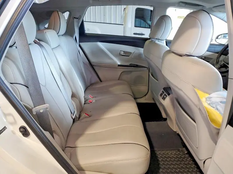 2015 TOYOTA VENZA LIMITED  
