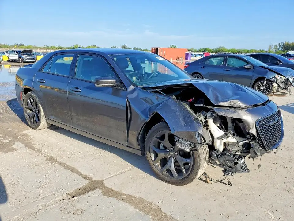 2023 CHRYSLER 300 S  