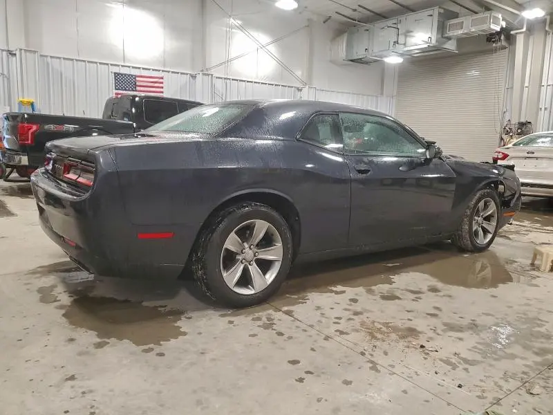 2016 DODGE CHALLENGER SXT  