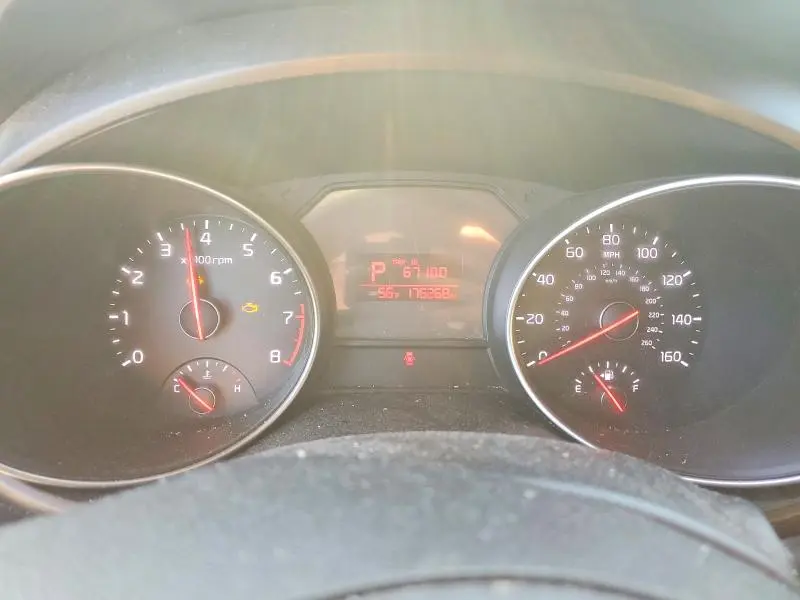 2015 KIA SEDONA LX  