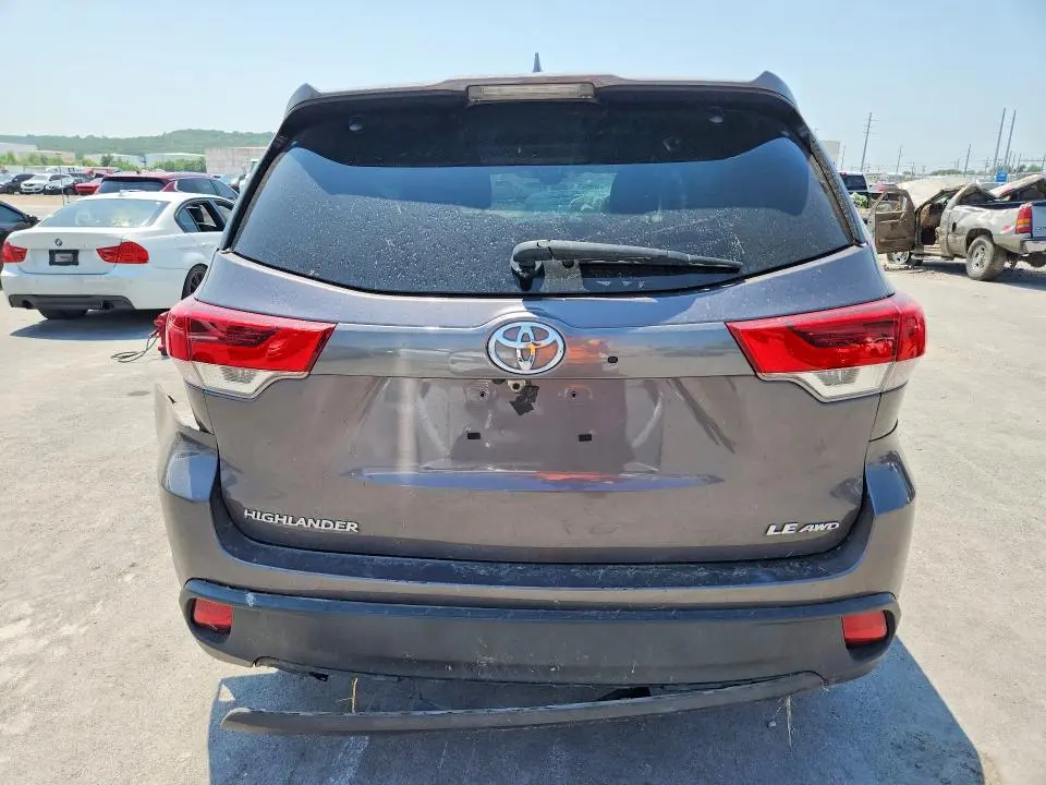 2019 TOYOTA HIGHLANDER LE PLUS  