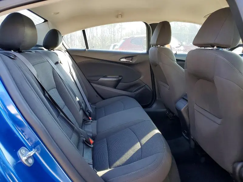 2017 CHEVROLET CRUZE LT  