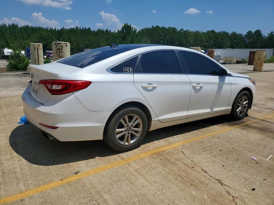 2017 HYUNDAI SONATA SE  