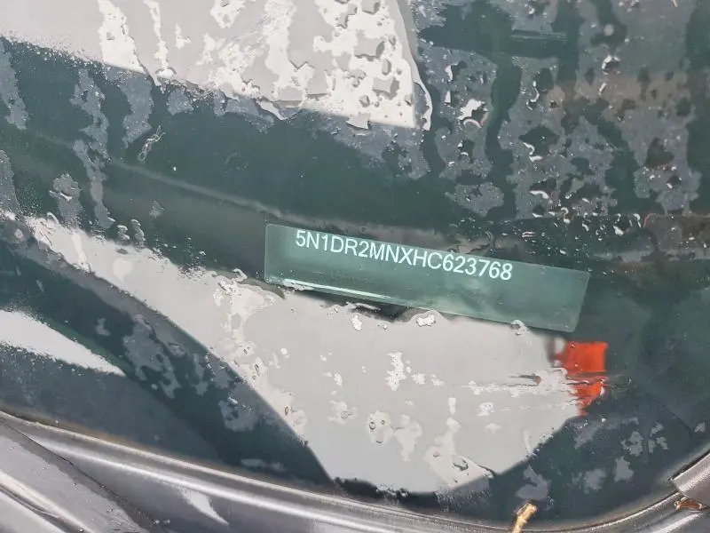 2017 NISSAN PATHFINDER SL  