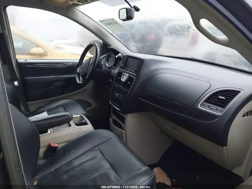 2015 CHRYSLER TOWN & COUNTRY TOURING