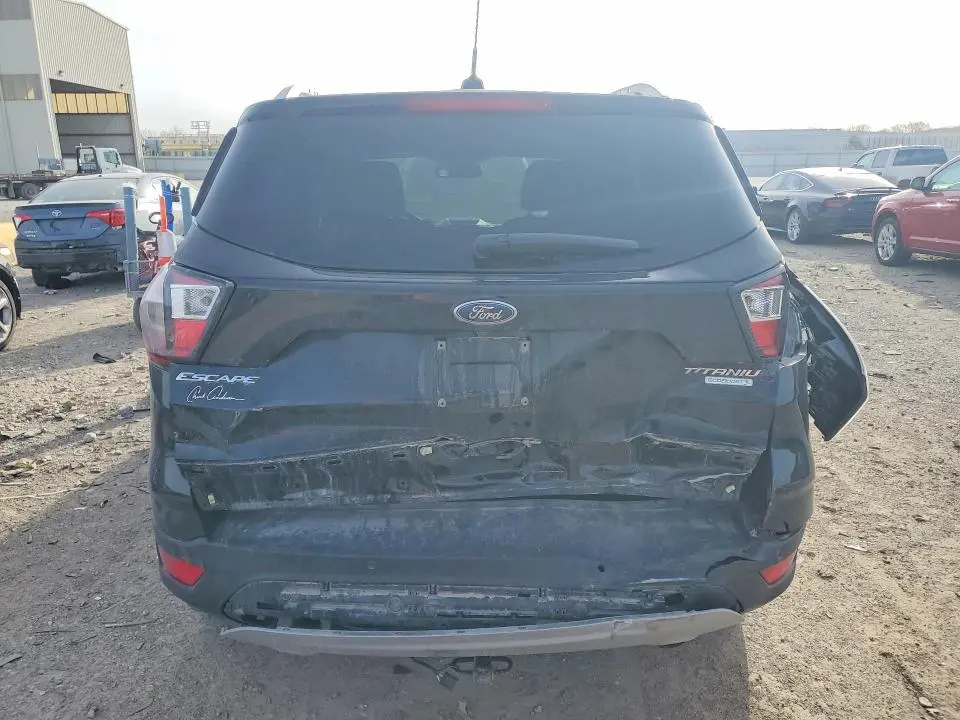 2017 FORD ESCAPE TITANIUM  