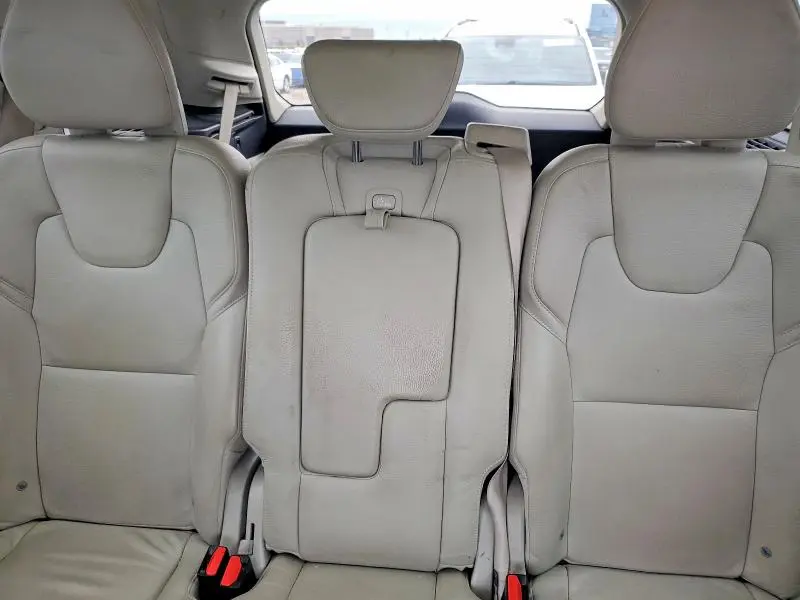 2016 VOLVO XC90 T6  