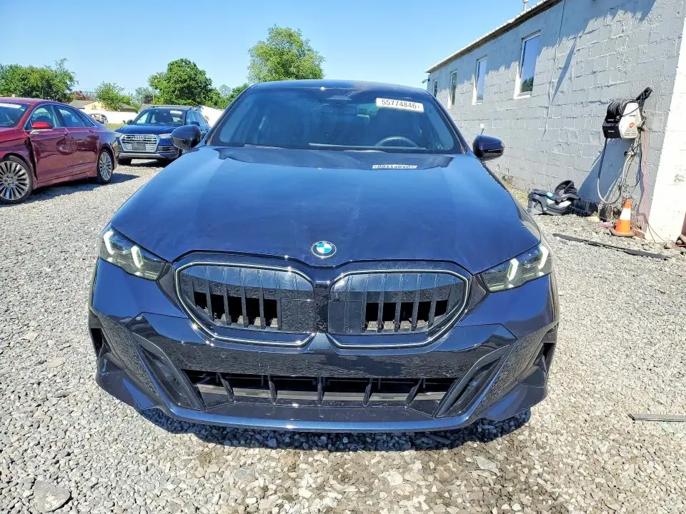 2024 BMW 530 XI  