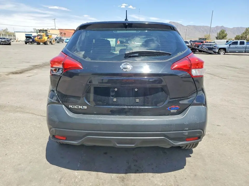 2019 NISSAN KICKS S  