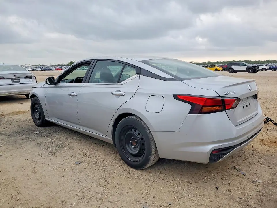 2022 NISSAN ALTIMA S  