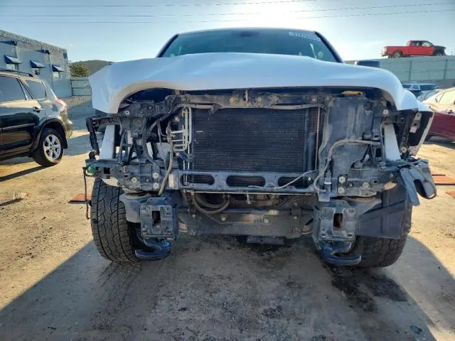 2014 RAM 1500 SLT