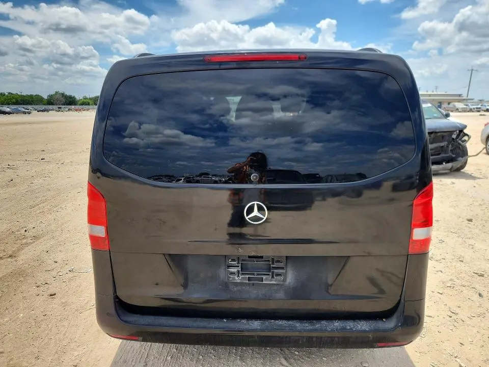 2019 MERCEDES-BENZ METRIS   
