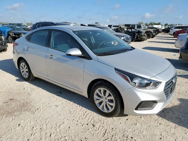 2022 HYUNDAI ACCENT SE  