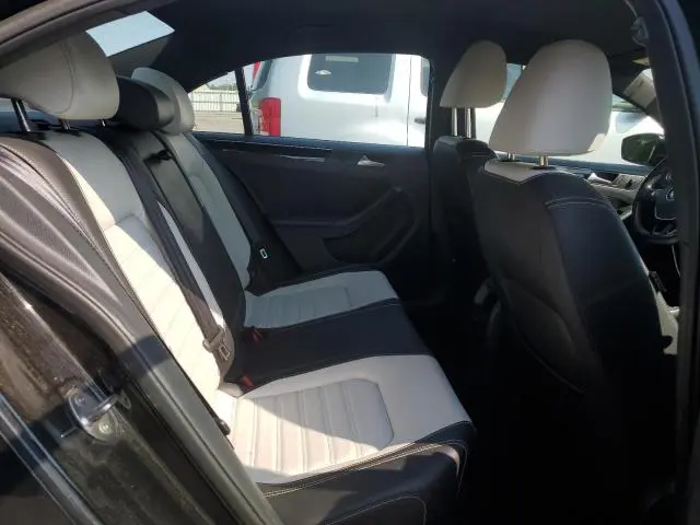 2015 VOLKSWAGEN JETTA SE  