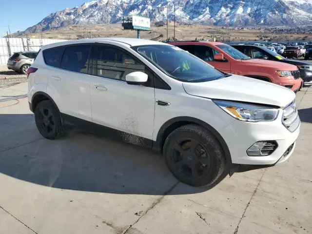 2019 FORD ESCAPE SE