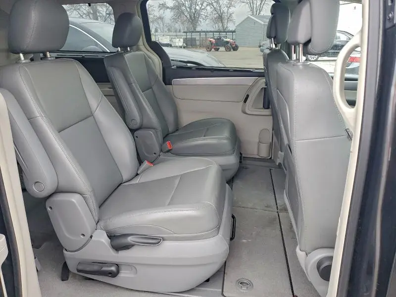 2012 VOLKSWAGEN ROUTAN SE  