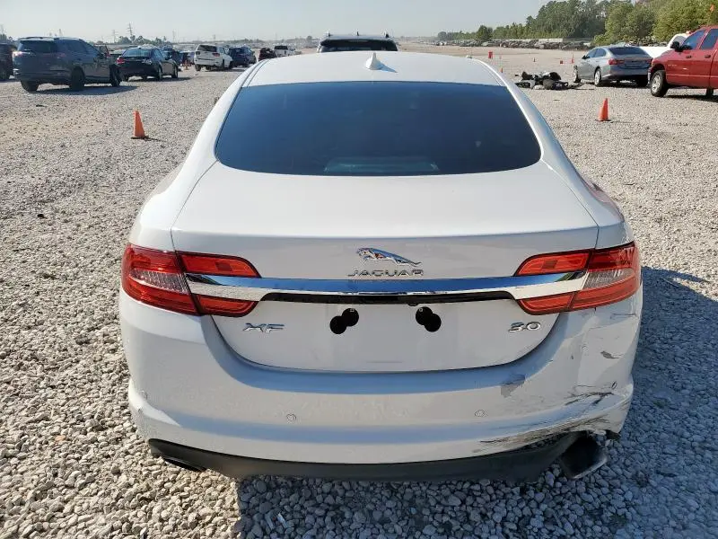 2015 JAGUAR XF 3.0 SPORT  