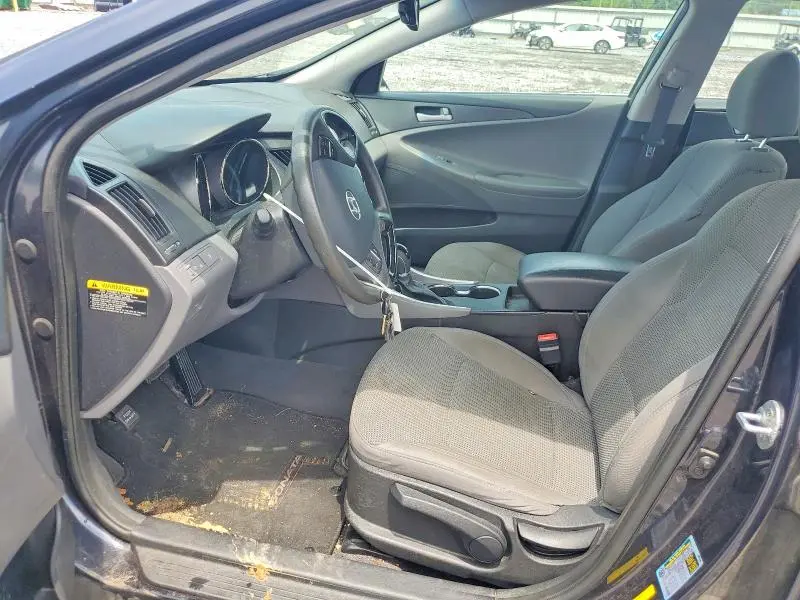 2013 HYUNDAI SONATA GLS  