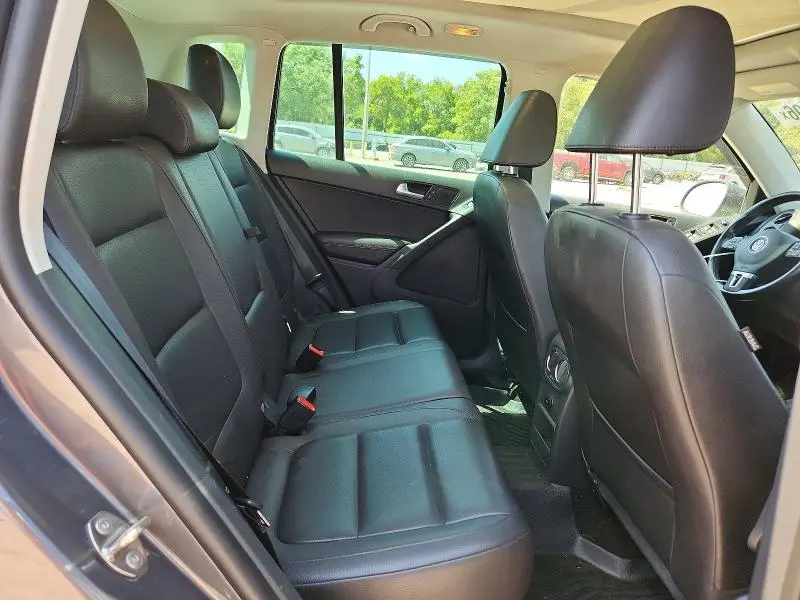 2015 VOLKSWAGEN TIGUAN S  