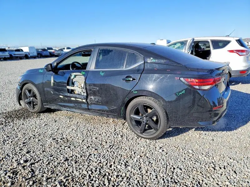 2022 NISSAN SENTRA SR  