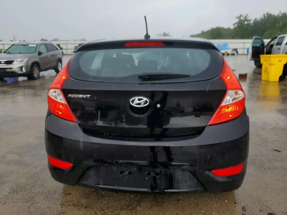 2013 HYUNDAI ACCENT GS  