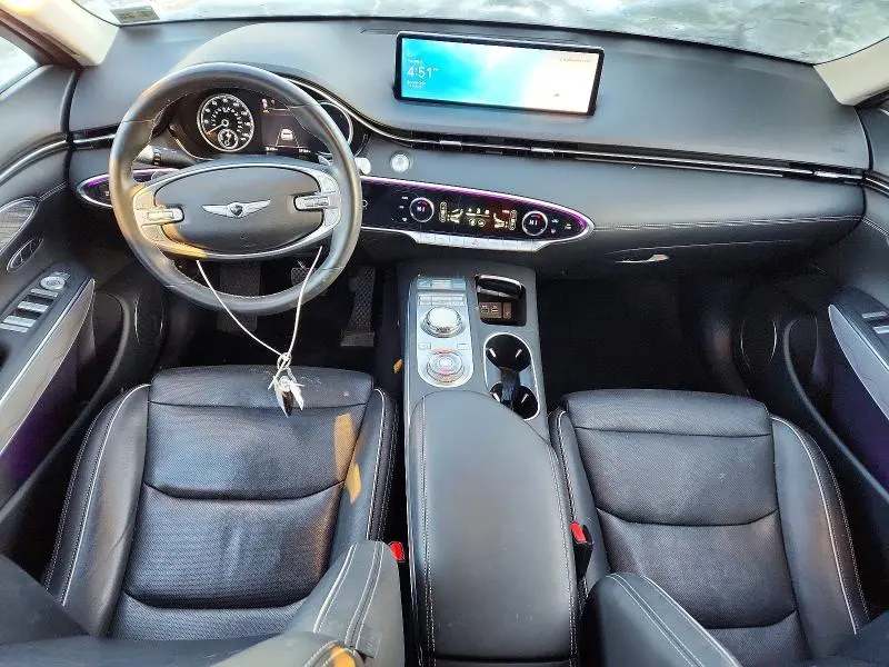 2023 GENESIS GV70 BASE  