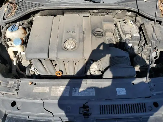 2012 VOLKSWAGEN PASSAT SE  