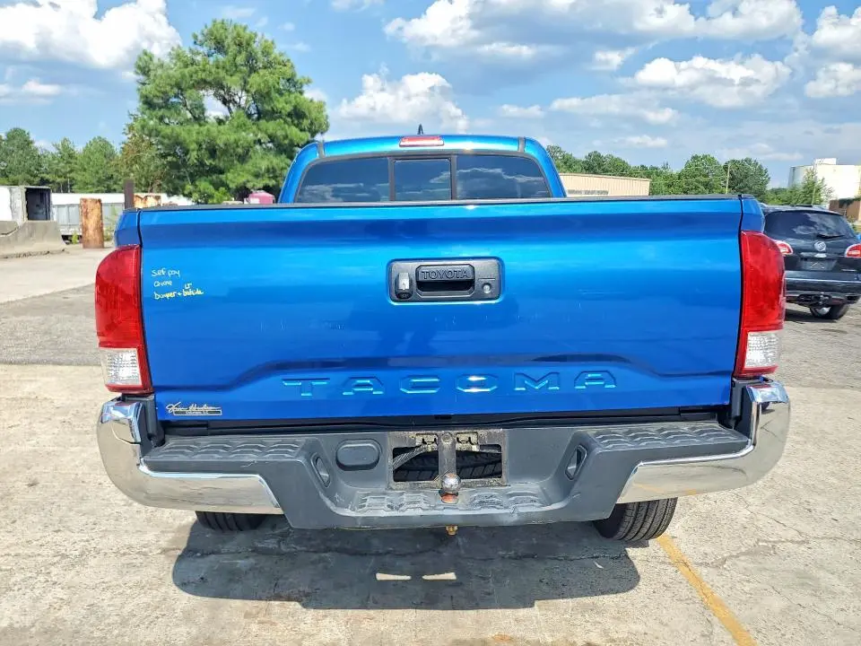2017 TOYOTA TACOMA SR5  