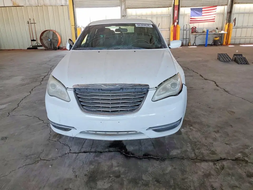 2014 CHRYSLER 200 LX  