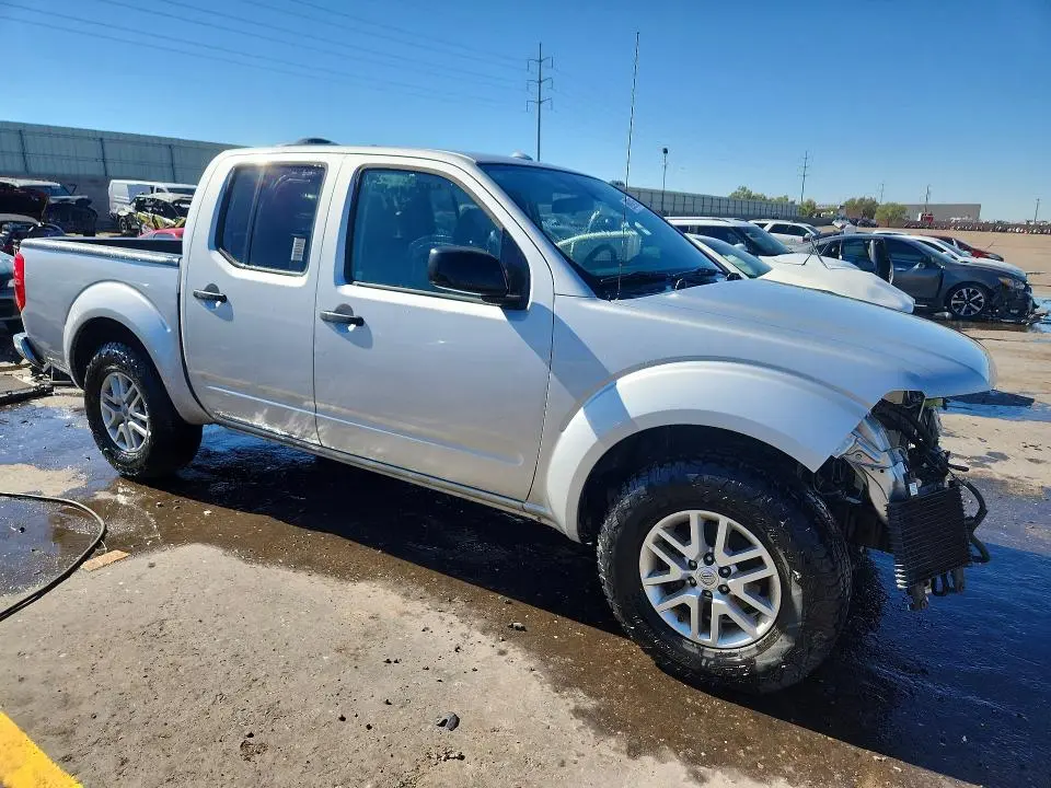 2014 NISSAN FRONTIER SV  