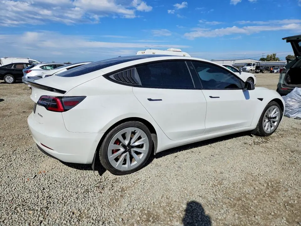 2021 TESLA MODEL 3   