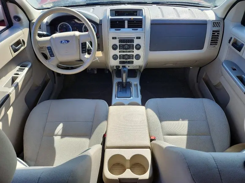 2010 FORD ESCAPE XLT  
